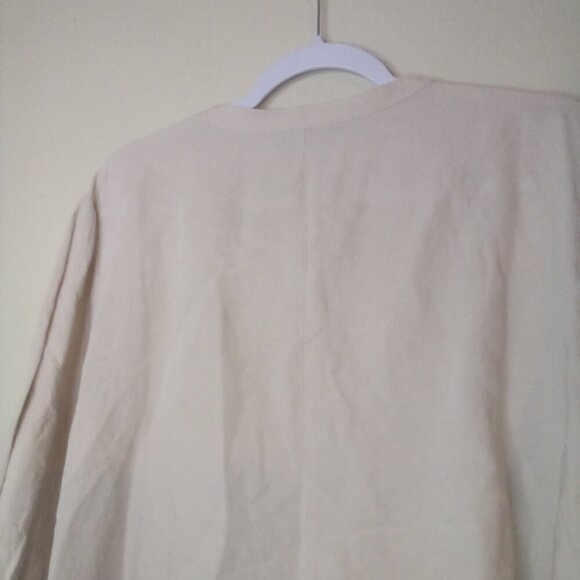 The Limited Blouse Shirt L Button Up 3/4 Sleeve Bat Wing Hem Linen Blend Tan - Picture 5 of 15